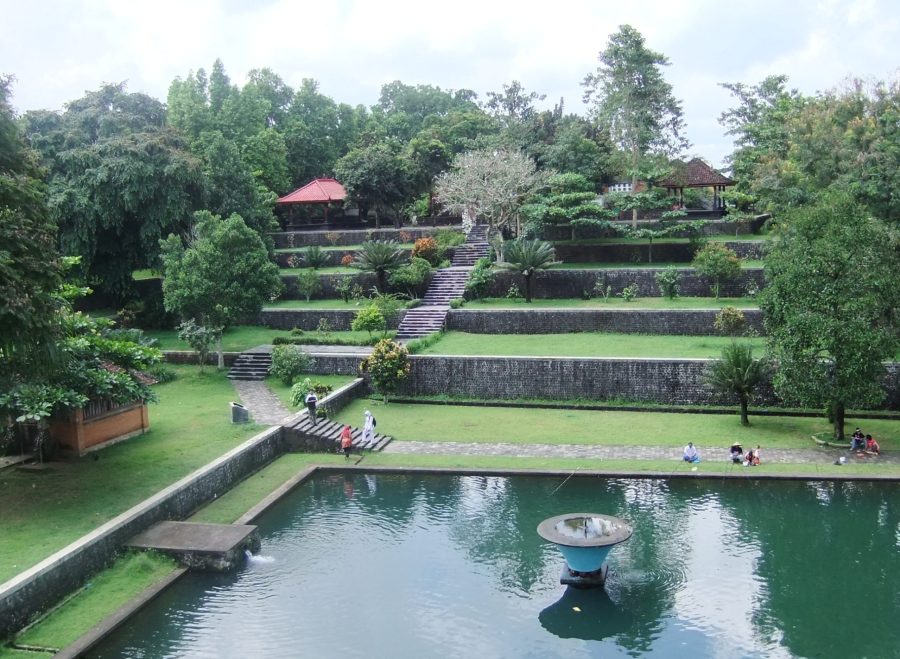 Narmada_Water_Palace_1